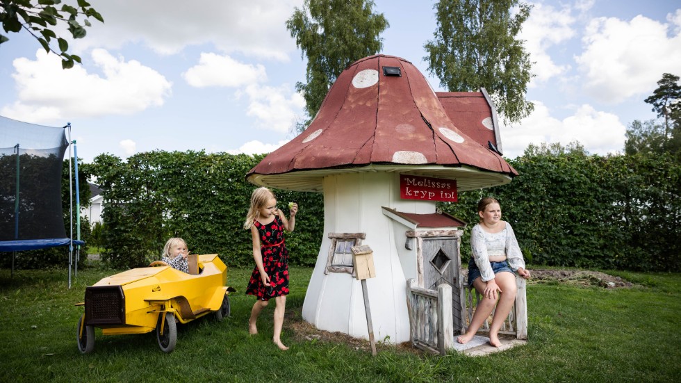 Ett stort grattis säger vi till familjen Wennman som enligt UNT-läsarna har Uppsalas finaste lekstuga. Morfar Kenneth Bohlin har byggt den.