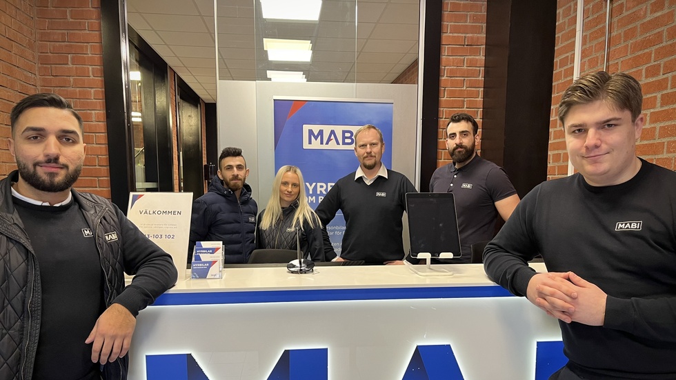 Hyrbilsföretaget Mabi har vuxit kraftigt de senaste åren. Från vänster: Karlos Hasani, Ahmed Afara, Fredrika Arlhagen, Andreas Grip, Ahmad Msher och Filip Engvall.
