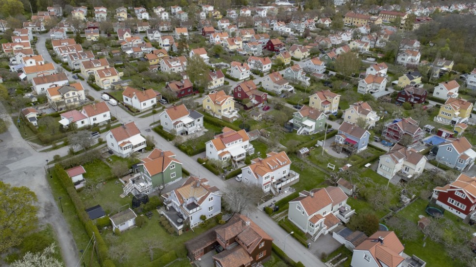 Villapriserna i landet faller. Men i Norrbotten är prisutvecklingen än så länge relativt stillastående. 