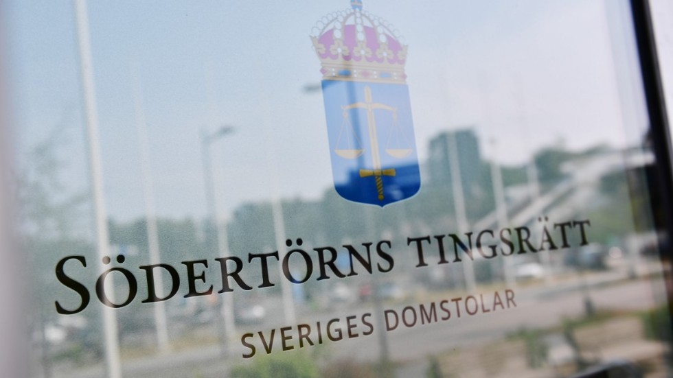 Södertörns tingsrätt dömde mannen till livstids fängelse för mord under tisdagen. Arkivbild.