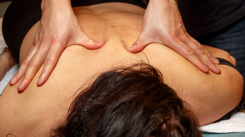 Massage. Personerna på bilden har inget samband med artikeln. 