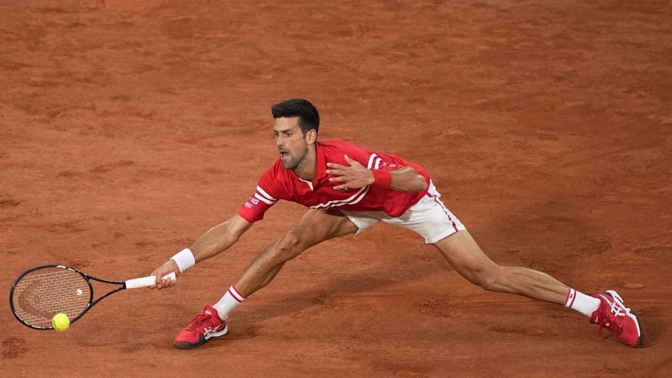 Novak Djokovic möter Rafael Nadal i semifinalen.