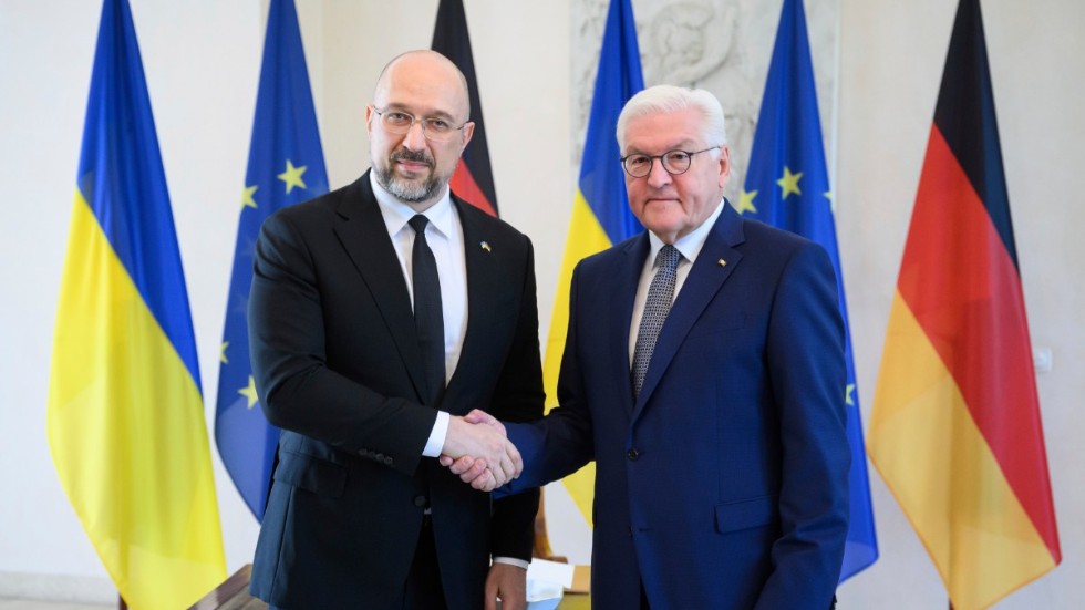 Ukrainas premiärminister Denys Sjmyhal och Tysklands president Frank-Walter Steinmeier.