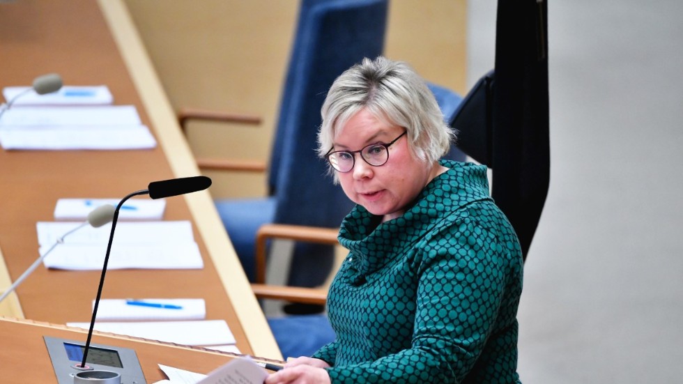Riksdagsledamoten Linda Modig (C) vill helt förbjuda anonyma partibidrag. Arkivbild.