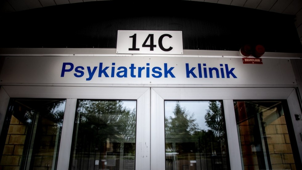 "Psykiatrichefen har bara gjort sitt jobb. Varför kan man inte behålla sitt jobb om man gör det man ska?" skriver insändarskribenten. (Arkivbild)