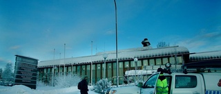 Släckta gatlysen tema på teatern