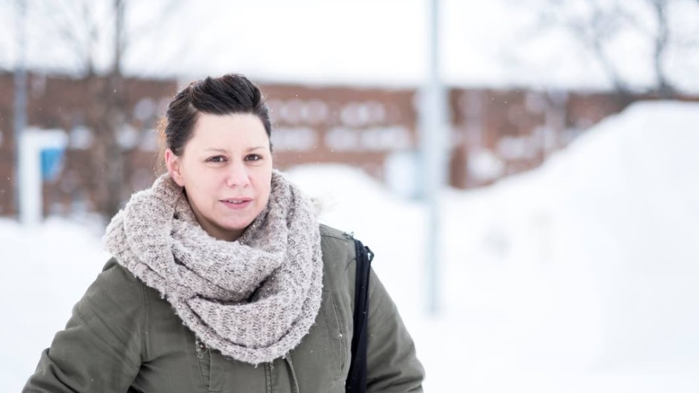 Birgitta Henriksson-Lindmark, 42, välkomnar Skolinspektionens beslut att förelägga Kiruna kommun med ett vite om 600 000 kronor om man inte kommer till rätta med de allvarliga bristerna på Högalidskolan (Arkivbild).