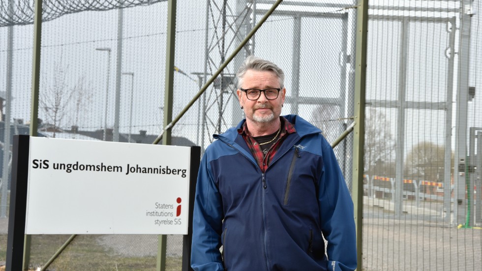 "Jag sökte mig till yrket som behandlingsassistent för att jag alltid varit en tänkare, ofta kring "varför beter sig människor så som de gör", säger Stefan Granström.