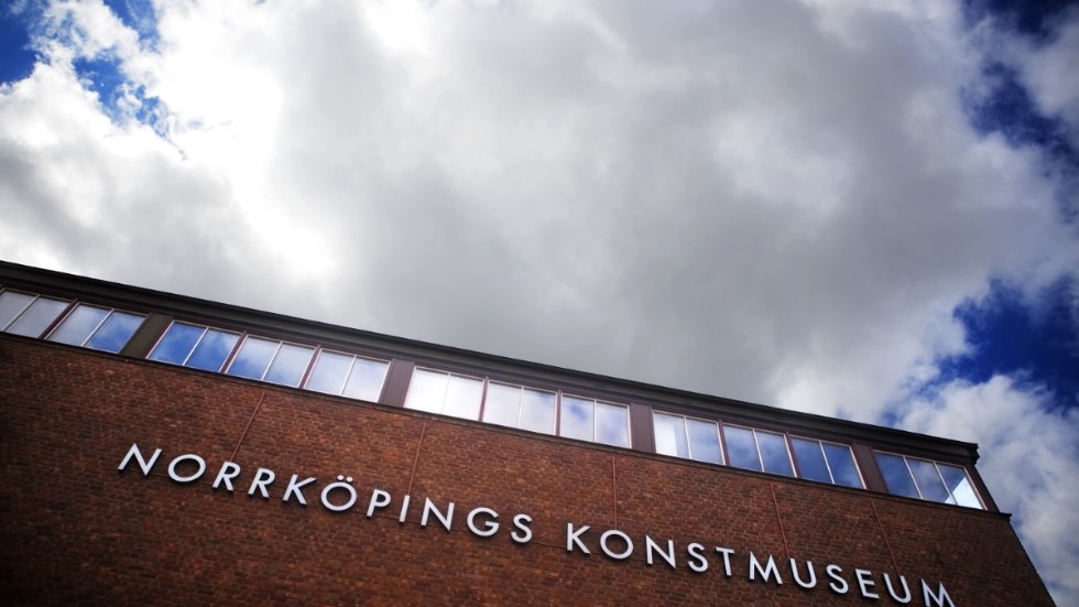 Borde Norrköpings konstmuseum satsa på lokal och regional konst? Ja, tycker konstnären Åke Bjurhamn och konstrecensenten Sievert Sjöberg.