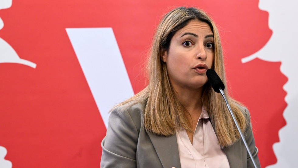 Nooshi Dadgostar (V) kallar partiets satsning på förskolan "den viktigaste investeringen vi kan göra i våra barn och för Sveriges framtid". Arkivbild.