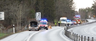 Bilist körde in i mitträcket på E22: "Väldigt halt på platsen!"