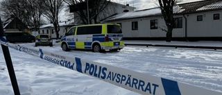 Man i 80-årsåldern förd till sjukhus efter mordförsök