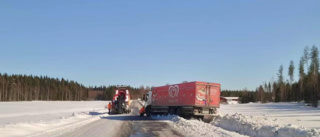 Glassbil i trafikolycka på E12 – kanade av vägen