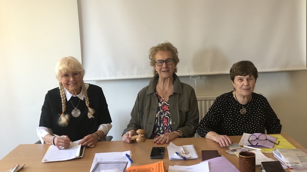 Maj-Britt, Britt och Solveig på årsmötet.