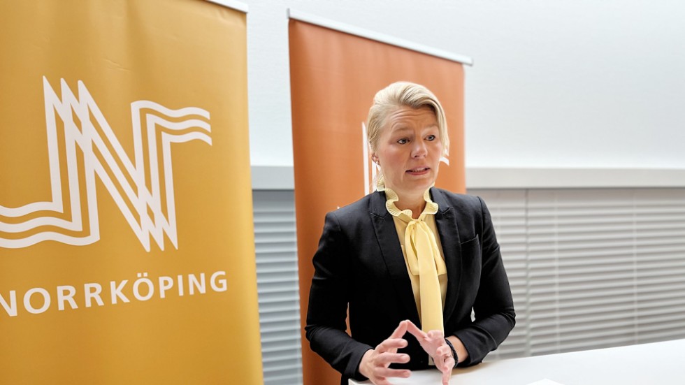 Sophia Jarl (M) manar Niorrköpingsborna att stödja Hageby ridklubb. 