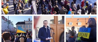 Video och bildextra: Torget fylldes till stöd för Ukraina