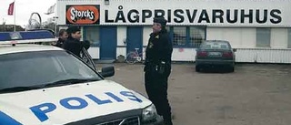 Väpnat rån mot lågprisvaruhus