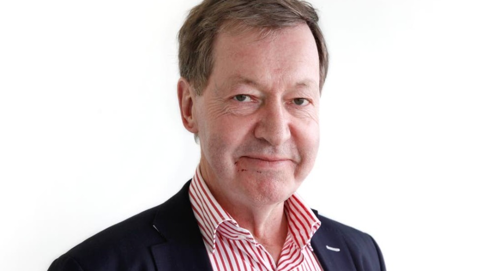 Hans Lander avgår som vd för Stadshus AB under maj månad och efterträds av kommunadirektör Paul Håkansson.