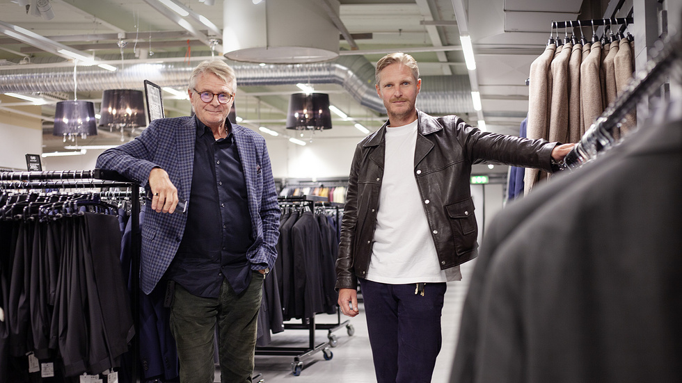 Richard Ericson, till vänster, var med och grundade Vingåkers Factory Outlet 1997, men numera är John Nilsson Herrmann, till höger, som är vd.
