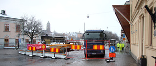 Här öppnas gatan upp för trafik efter omfattande arbetet