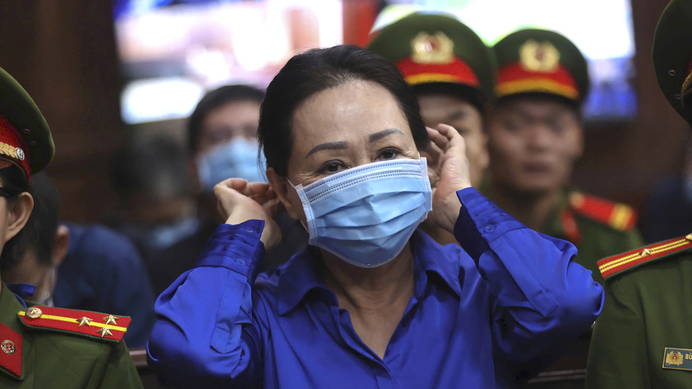 Fastighetsmagnaten Truong My Lan i en rättssal i Ho Chi Minh-staden på torsdagen.