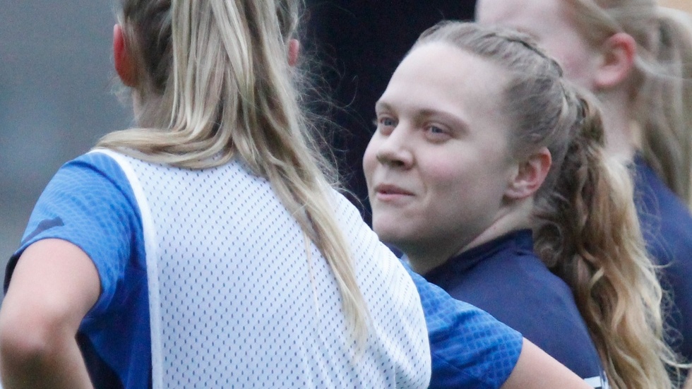 Stina Niklason gjorde sitt första A-lagsmål för United.