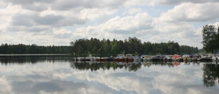 Idrottsklubbar städar vid älven