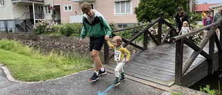 Folkfest i Gamleby när det åter var dags för populärt motionslopp