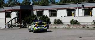 Korsen brinner i sargat Sverige