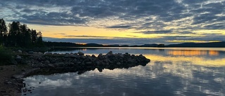 Läsarbilden: Vackert vid flytbryggan i Arvidsjaursjön