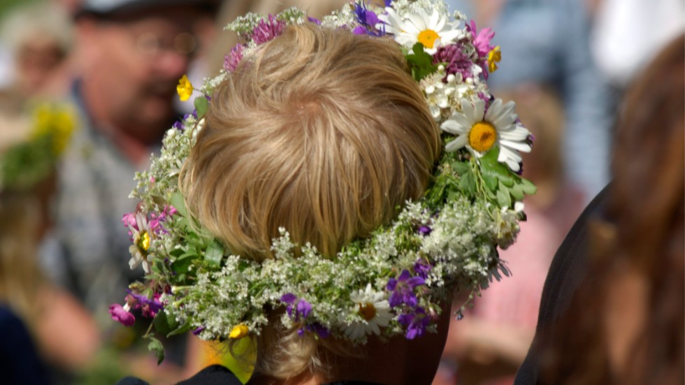 Glad midsommar, önskar insändarskribenten.