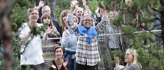 "Man undrar hur många som varit och njutit av naturen i Ojnareskogen sedan de sista ockupanterna lämnade platsen."