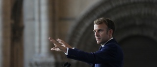 Macron uppmanas starta nytt parti