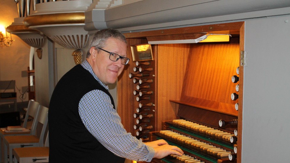 Roger Glan är ny organist i Västra Vingåkers och Österåkers församling. I sommar startar församlingen musikkvällar och lunchmusik.