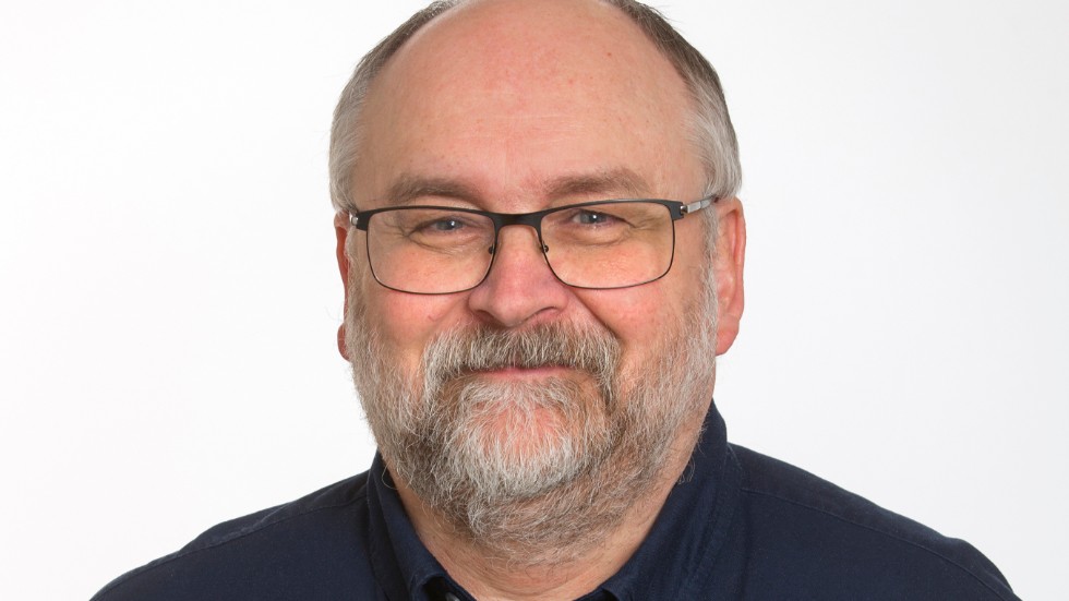 ”När det kommit till vår kännedom att en av våra medarbetare fått sin meddelarfrihet kränkt borde vi framföra regionens ursäkt till medarbetaren och samtidigt uttala ett starkt stöd för vår grundslagsfästa meddelarfrihet", skriver Håkan Andersson.