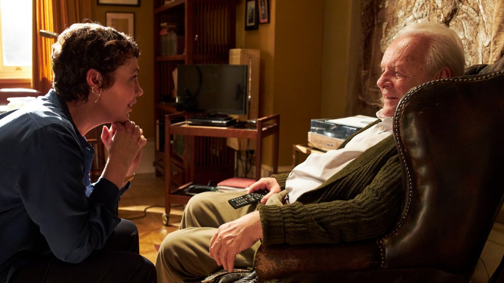 Olivia Colman och Anthony Hopkins i "The father". Pressbild.