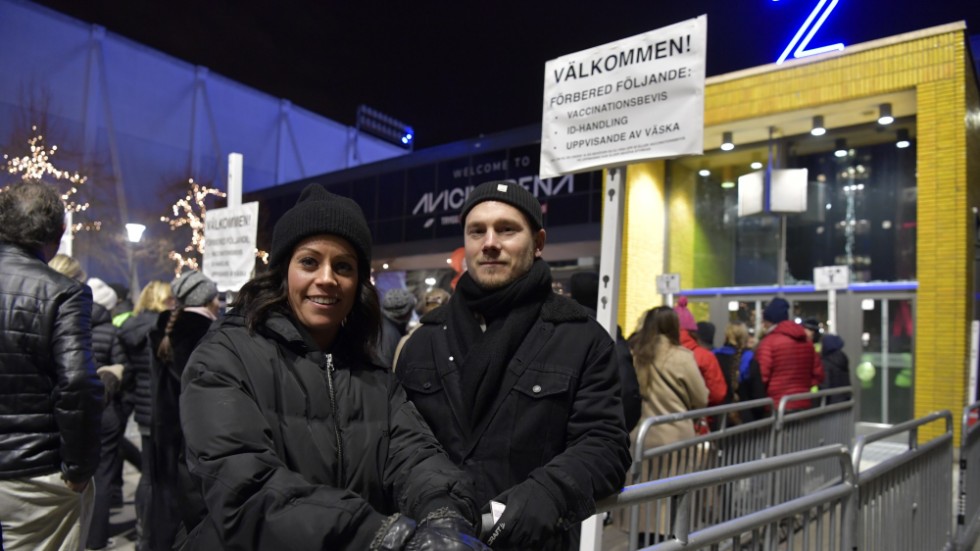 Sara Cromell och Markus Lundberg är två av besökarna som var på plats när portarna till Together for a better day öppnade.