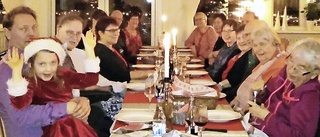 Samlades kring ett julbord i Byske