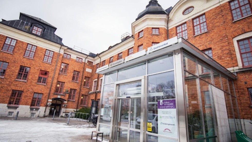 Skatteverket i Visby anmäler sig själva efter felskick av känsliga uppgifter.