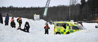  Otäck krasch i skotertävlingen i Kalix – Skellefteförare inblandad • Hamnade under skotern