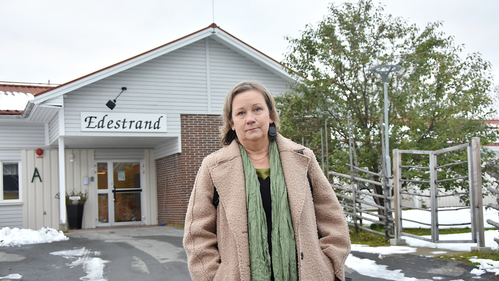 På frågan vad hon skulle vilja säga till regeringen, svarar Marie Mattsson, personalrekryterare/planerare för äldreomsorg och LSS i Harads: "Städa någon annanstans".