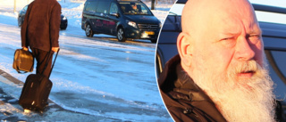 Taxichauffören ryter ifrån om halkan på luriga platsen