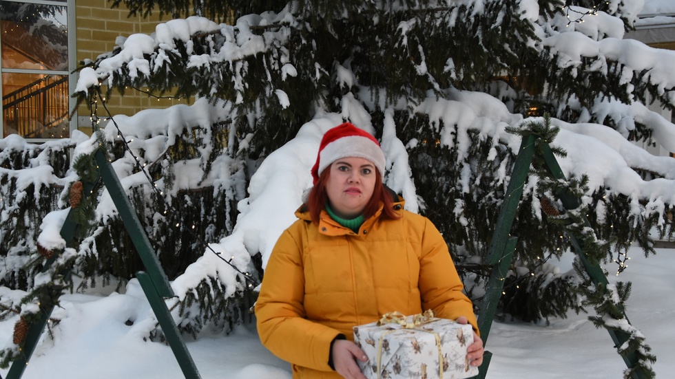 "Det är glädje för mig också att få göra det här och hjälpa andra, det är något jag brinner för", säger eldsjälen Sandra Eriksson om drivkraften att samla in julklappar till barn.