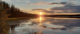 Dagens läsarbild: Solnedgång över byn