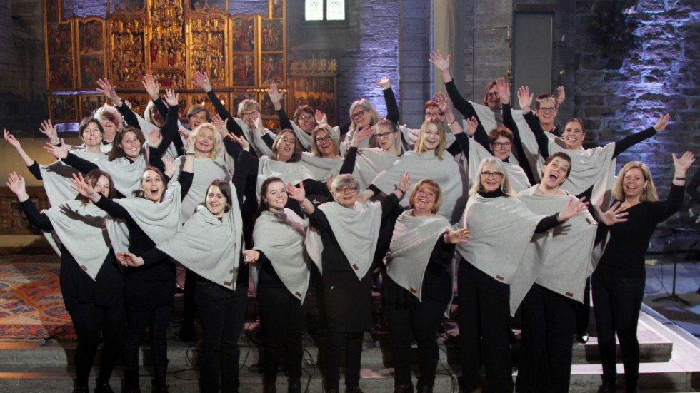 Vadstena gospelkör under ledning av Camilla Wellborg Käck har julkonsert i Vadstena klosterkyrka på lördagen.