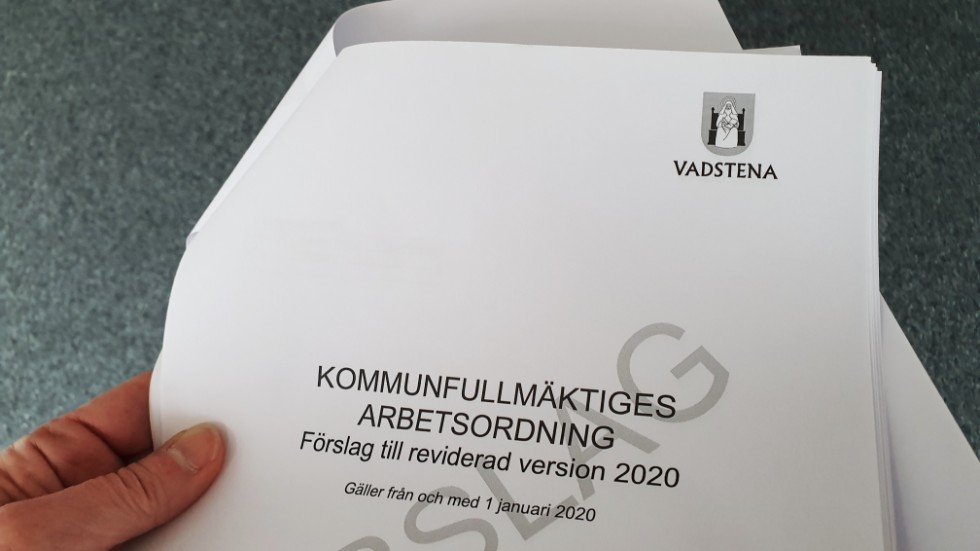 Efter ett halvår av diskussioner har frågorna om allmänhetens frågestund och möjligheten att lämna medborgarförslag i kommunfullmäktige varit uppe till beslut.