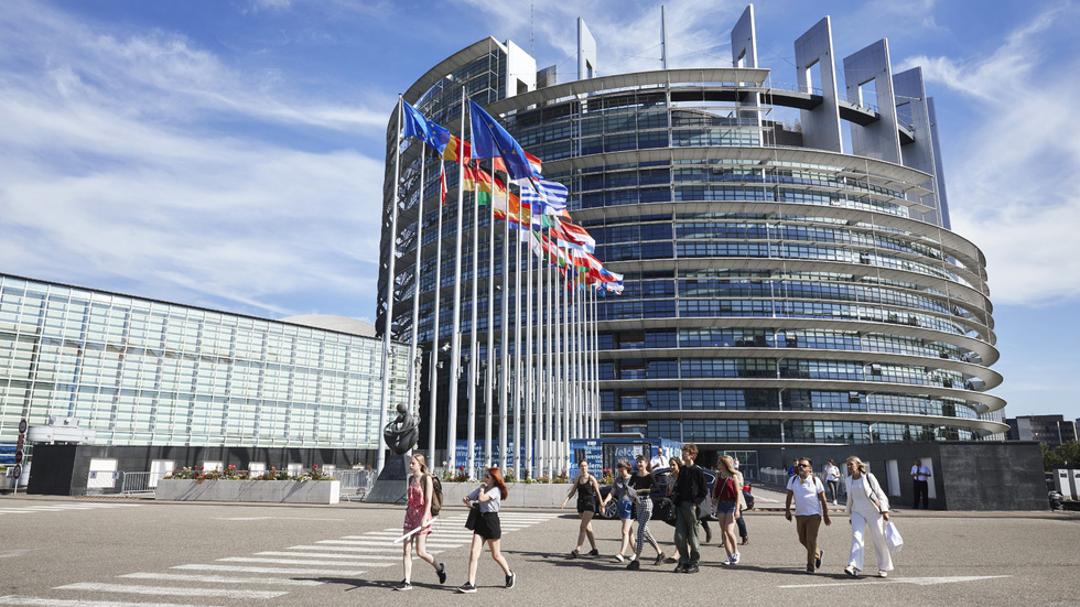 Vi har inte råd att vara naiva, skriver företrädare för MP inför det stundande EU-parlamentsvalet. På bilden Europaparlamentet i Strasbourg.