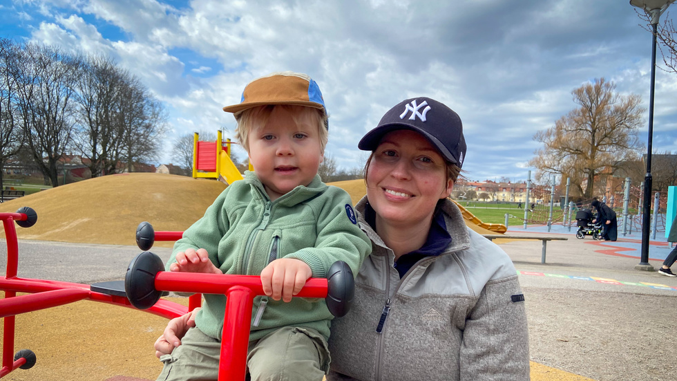 Johanna Eriksson med sonen Dominic 2 år.