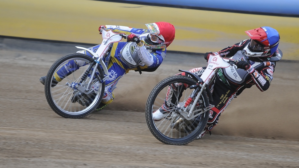 Tomas Jonasson (röd huva) och Kenneth Hansen (blå huva).