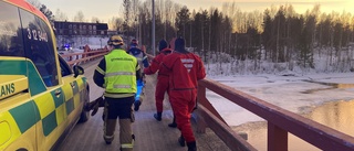 Stort pådrag efter larm om drunkning vid Lejonströmsbron